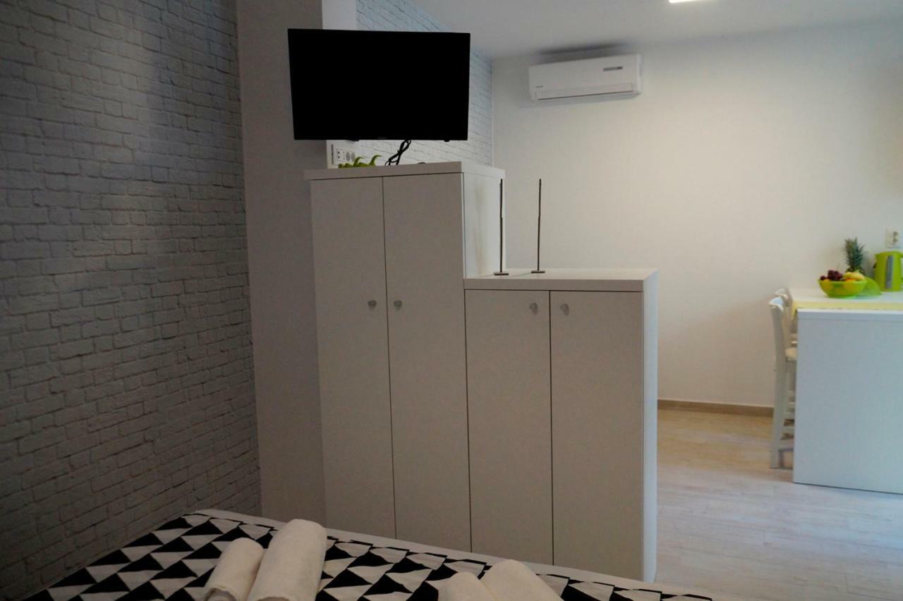 Ferienwohnung Frapedo Sport Makarska Exterior foto