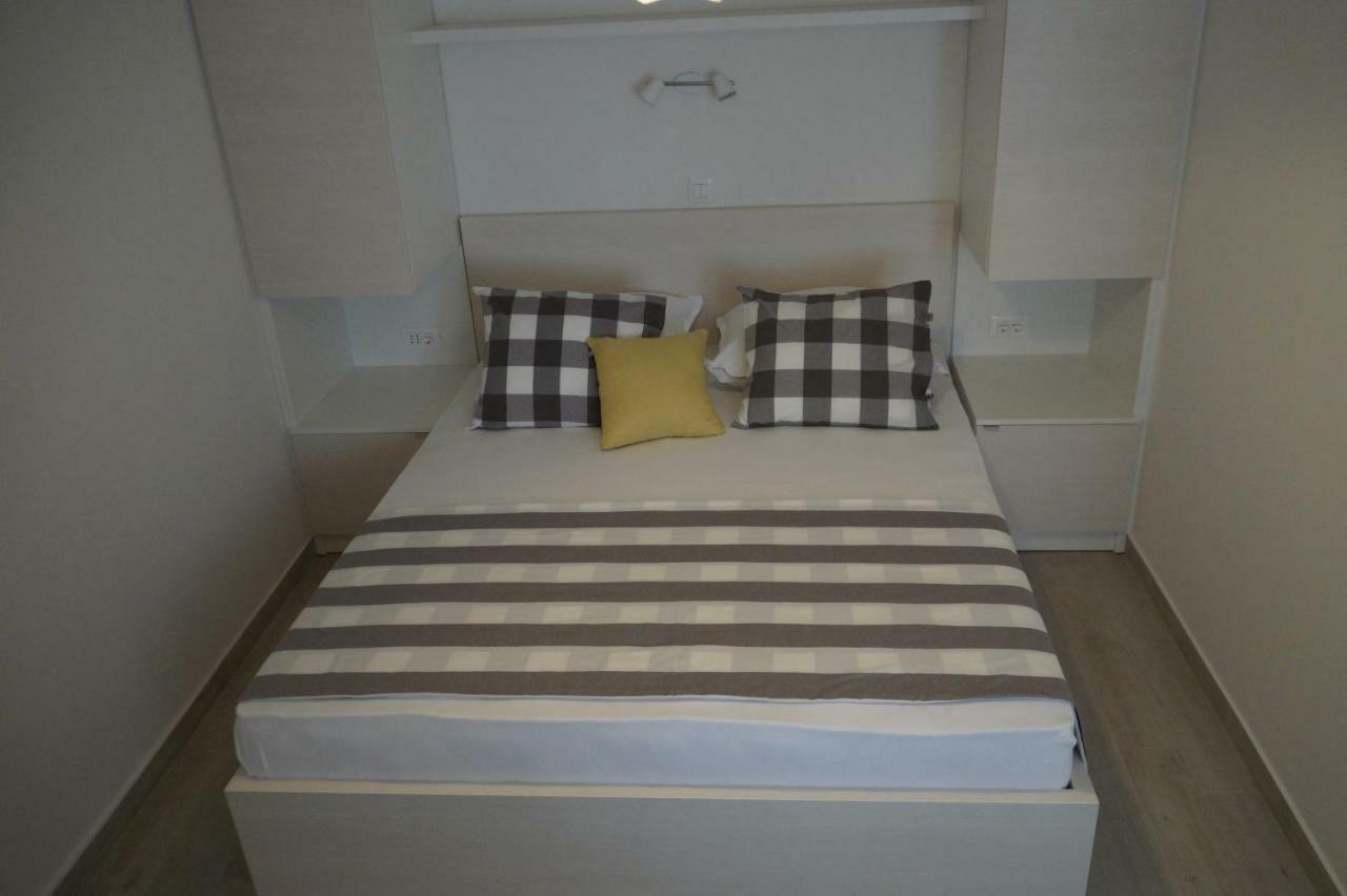 Ferienwohnung Frapedo Sport Makarska Exterior foto